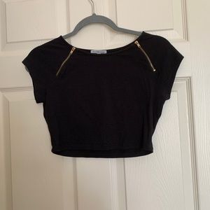 Charlotte Russe – Black T-shirt Crop Top with Zipper accent – Size M